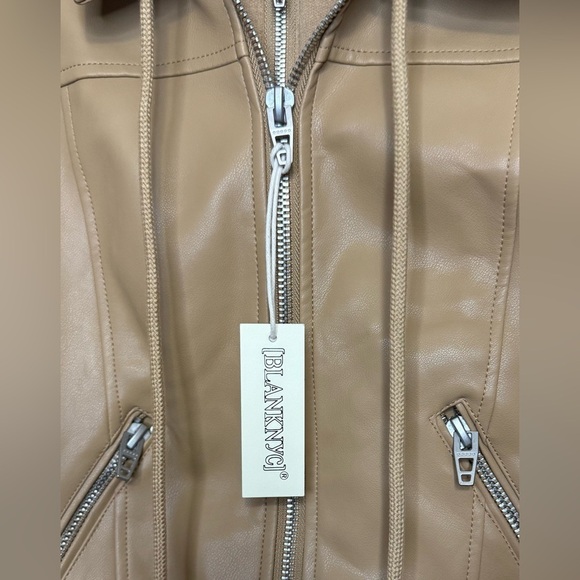 NEW BLANKNYC Women’s Faux Leather Tan Bomber Moto Jacket Removable Hood Size S - Picture 15 of 16